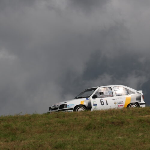 Nuages sombres au-dessus du slalom de Chamblon © Eichenberger Motorsport Suisse | Auto Sport Suisse