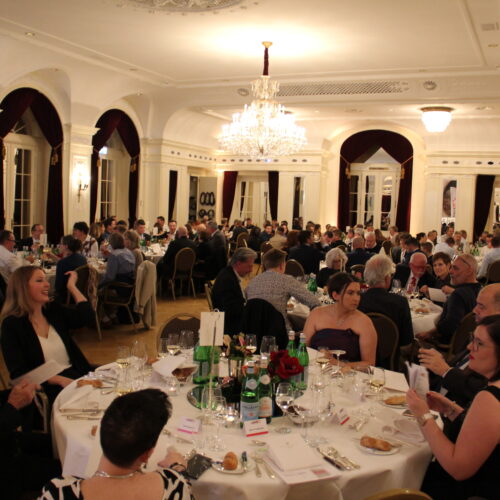 Saal im Hotel Bellevue © Eichenberger Motorsport Schweiz | Auto Sport Schweiz