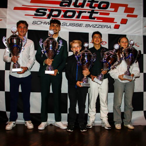 Tous les champions 2024: Jean Luyet (KZ2), Lyon Mathur (Senior), Nicola Mateo Frigg (Super Mini), Tiziano Kuznini (X30) et Chiara Bättig (Junior) © myrally.ch Motorsport Suisse | Auto Sport Suisse