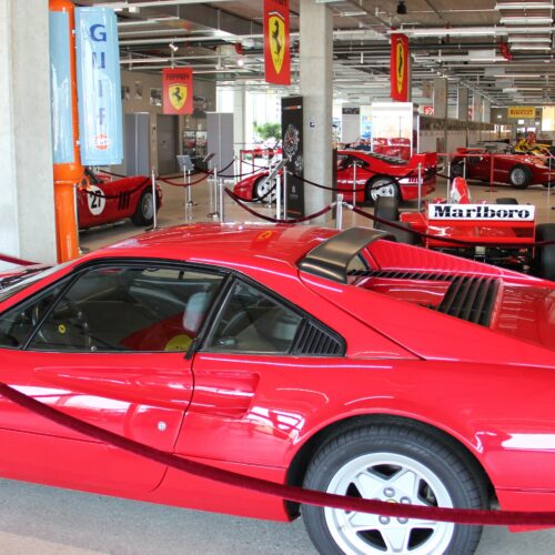 Hotel Meilenstein Ferrari-Ausstellung © Eichenberger Motorsport Schweiz | Auto Sport Schweiz