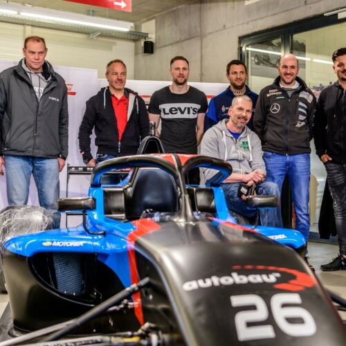 Photo de groupe pilotes course de côte © RK-Photography Motorsport Suisse | Auto Sport Suisse