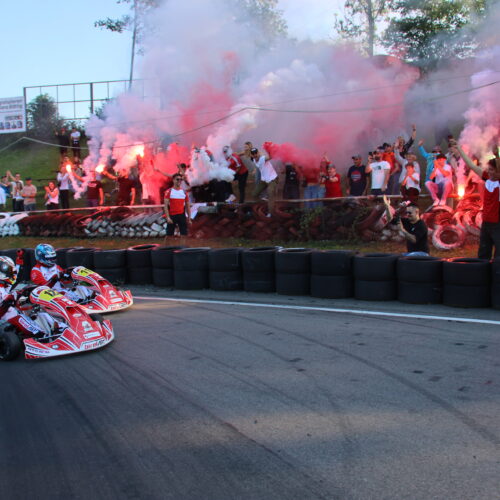 Les Luyets et leurs fans © Eichenberger Motorsport Suisse | Auto Sport Suisse