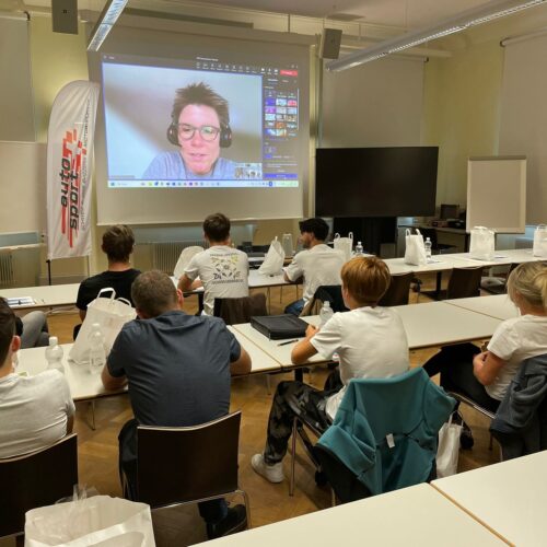 Conférence Militaires et carrière © Falk Motorsport Suisse | Auto Sport Suisse