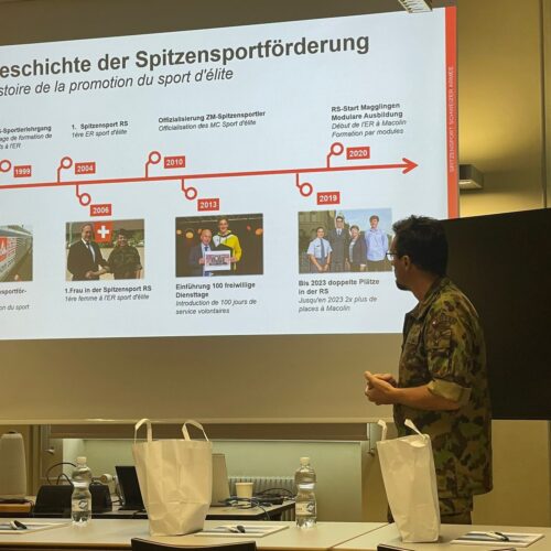 Conférence Militaires et carrière avec l'adjudant Urs Walther, chef de la section Sport d'élite de l'armée © Falk Motorsport Suisse | Auto Sport Suisse