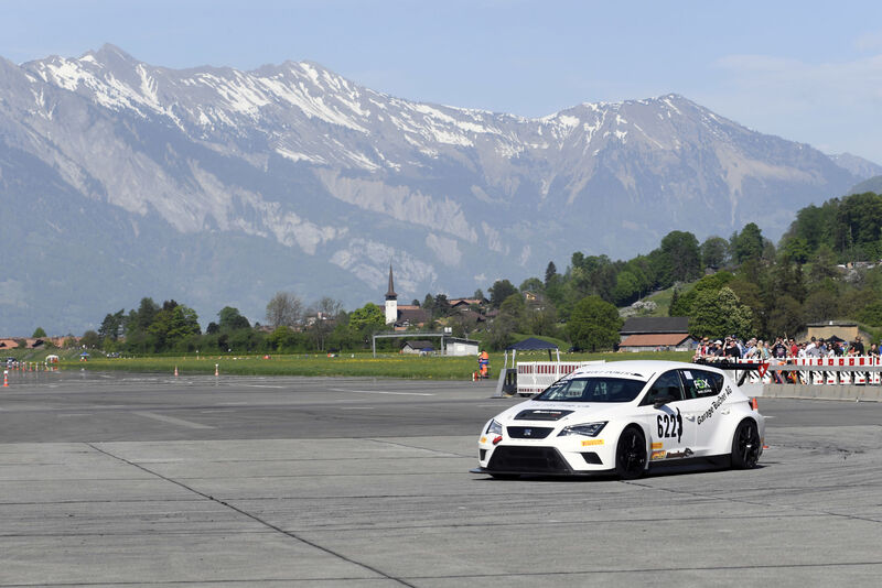 Interlaken ambiance mit niederer Motorsport Schweiz | Auto Sport Schweiz